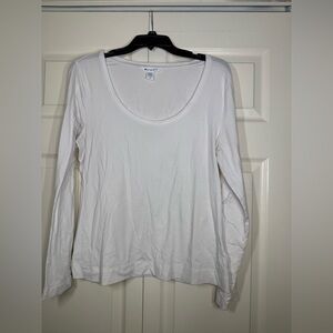 Athleta Women’s White Long Sleeve Basic Top